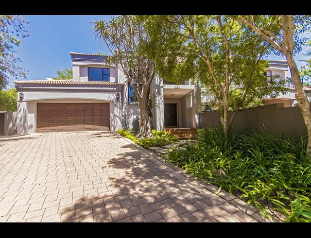 4 BEDROOM HOUSE FOR SALE IN CEDAR LAKES